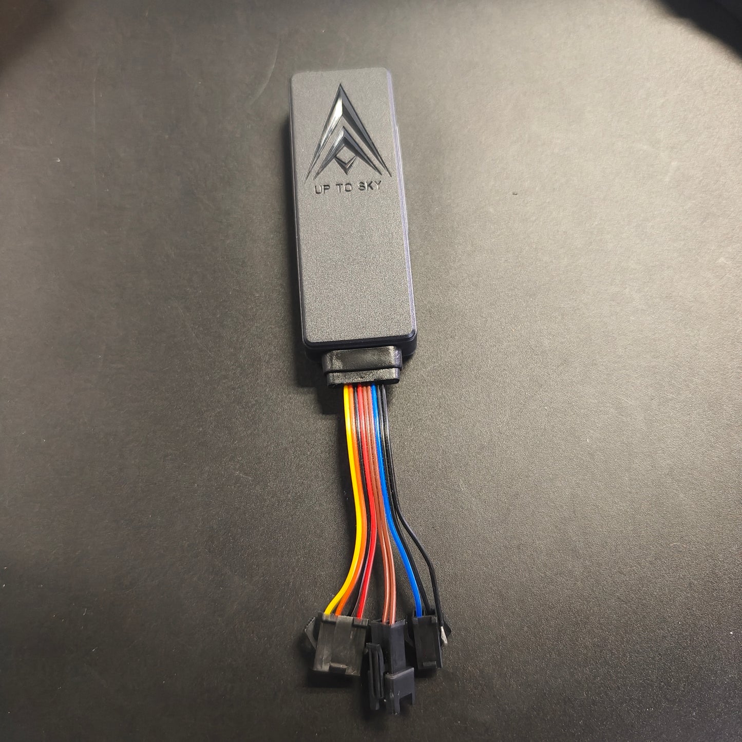 2G TK004 Car GPS Tracker Wired Locator With Microphone Monitor Cut Engine SOS Alarm Free APP Vehicle Tracking Device